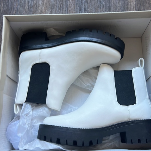 BP CHELSEA Boot - Picture 4 of 5